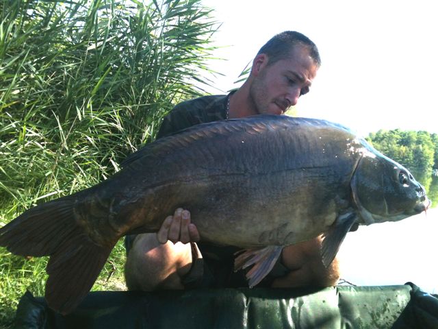 Nico, en lac naturel