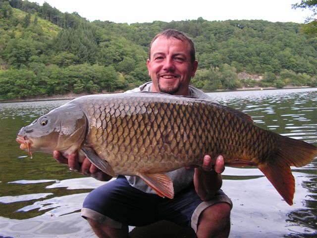 Laurent, notre reprsentant du Puy-de Dme en session lac de barrage avec des WHITE & des RED !