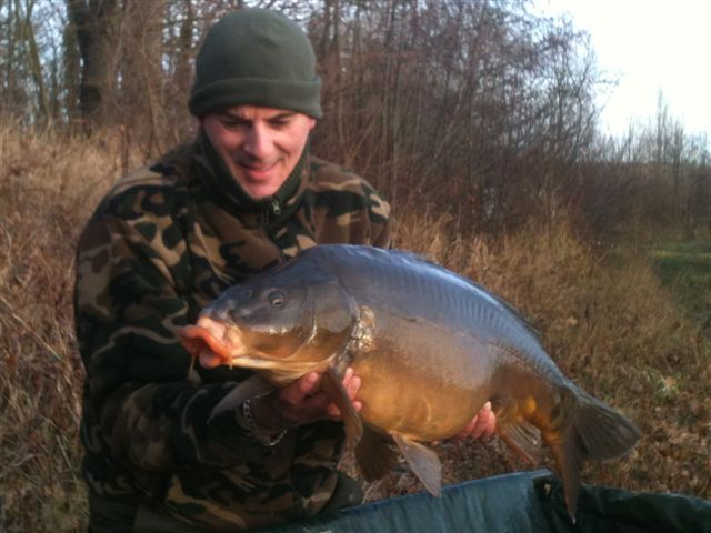 Les derniers fish de 2012, le 29/12. Bernard   la YELLOW Fruit 20mm