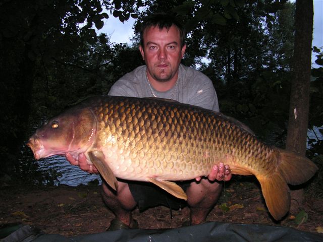 Laurent  la YELLOW Fruit sur la rivire Lot