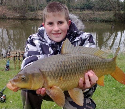 RED Fruit Boilies