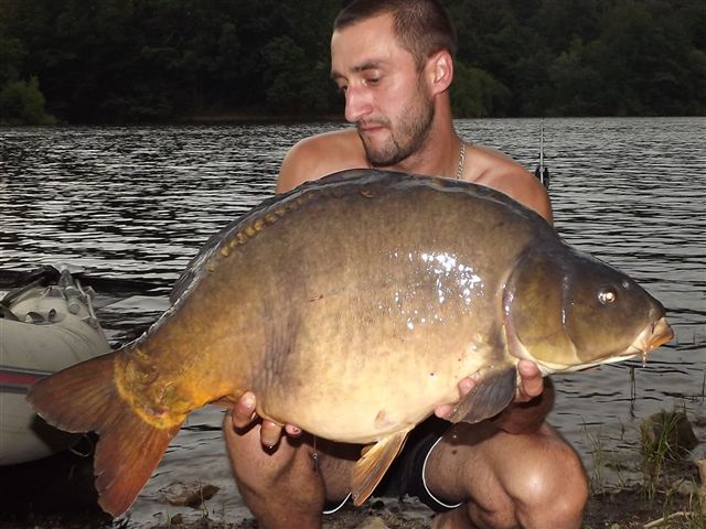 Sylvain  la FANTASM en lac de barrage !