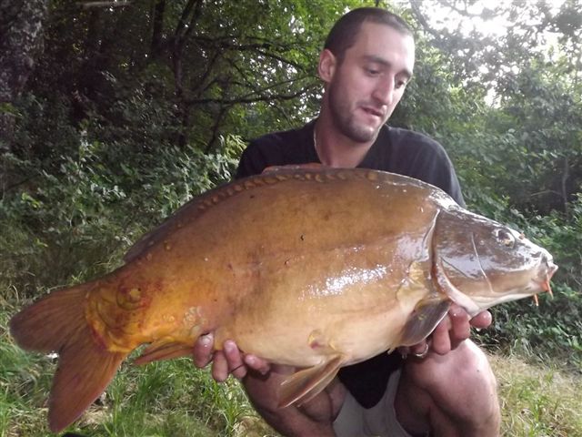 Sylvain  la FANTASM en lac de barrage !