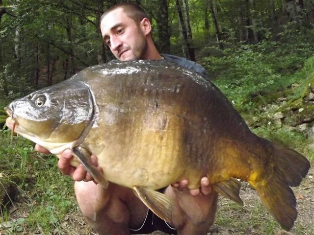 Sylvain  la FANTASM en lac de barrage !