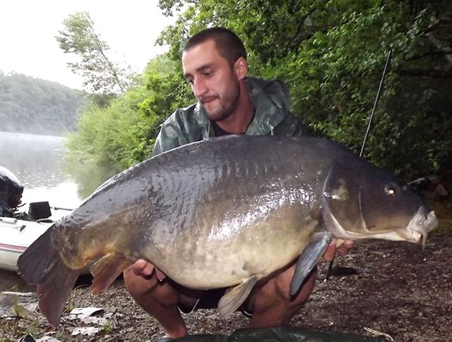 Sylvain et une jolie 20+ de lac de barrage   la FANTASM !