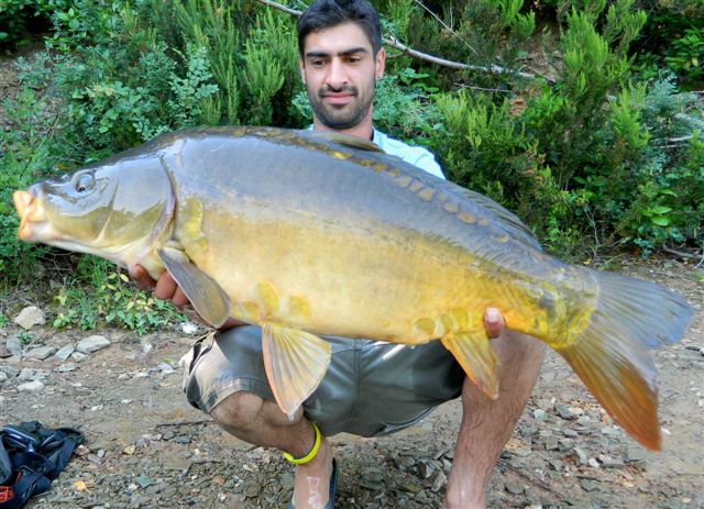 Rmi  la YELLOW Fruit en lac de barrage !